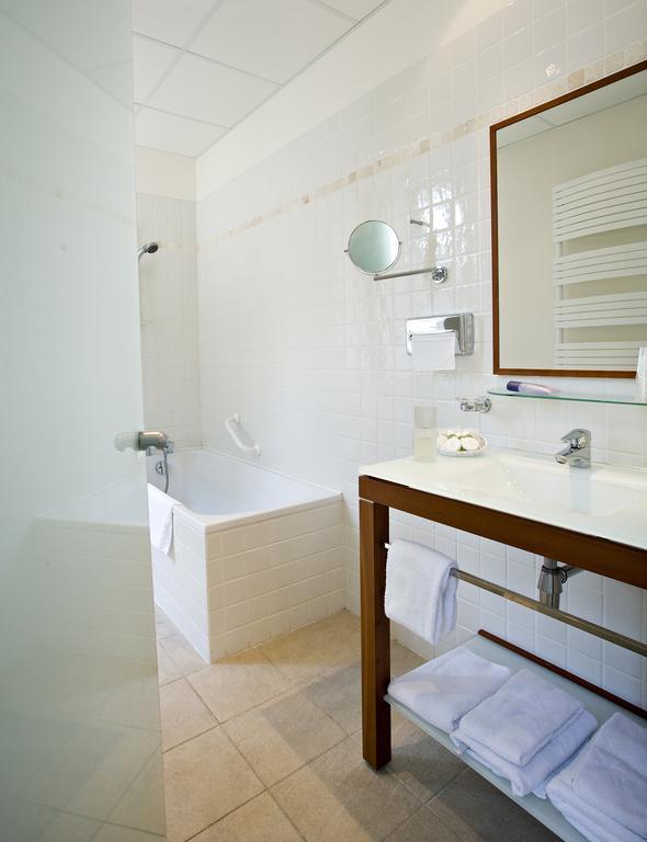 Appart Hotel Charles Sander Salins-les-Bains Room photo